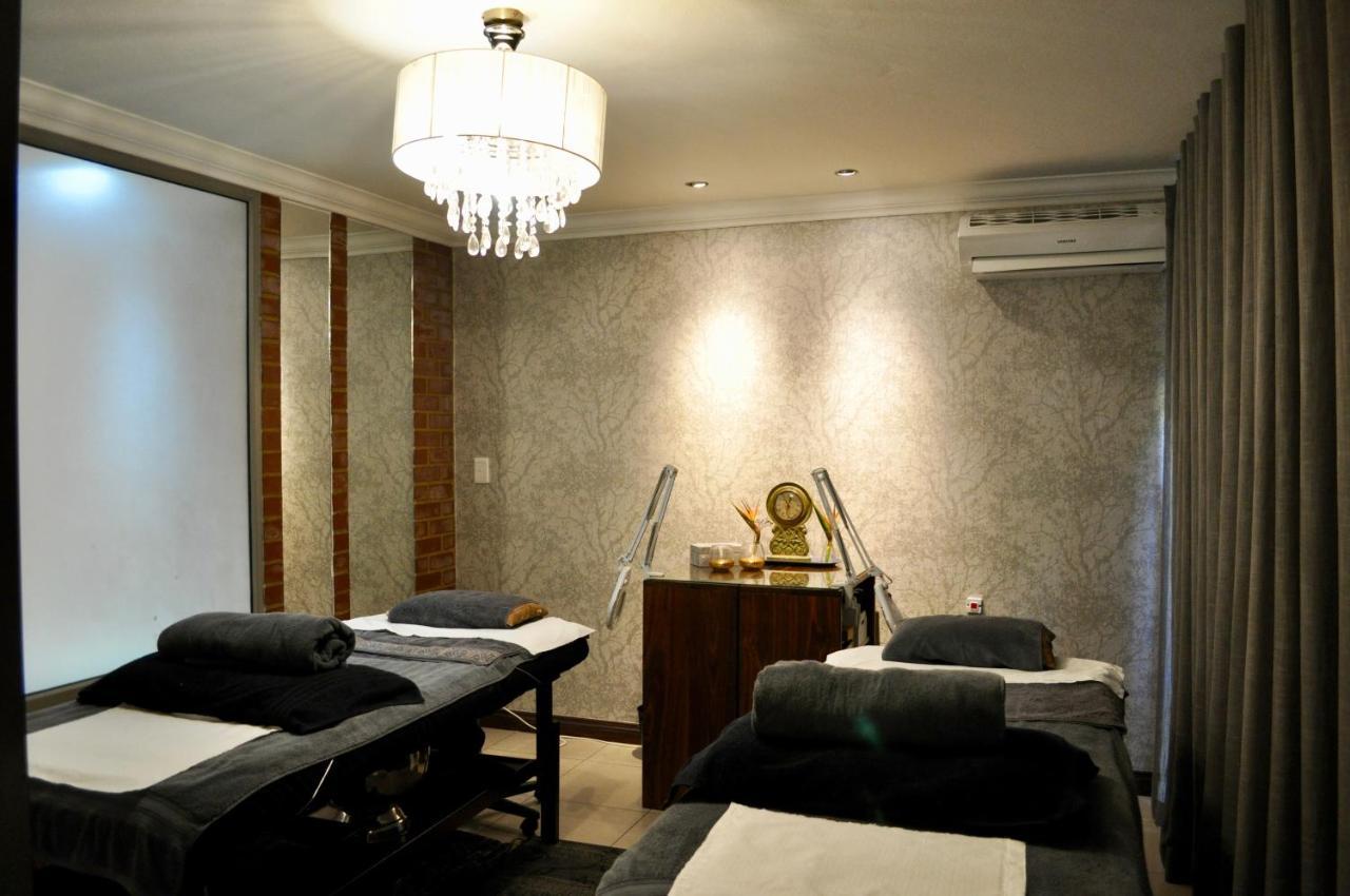Menlyn Boutique Hotel Pretoria-Noord Extérieur photo A massage room at a spa