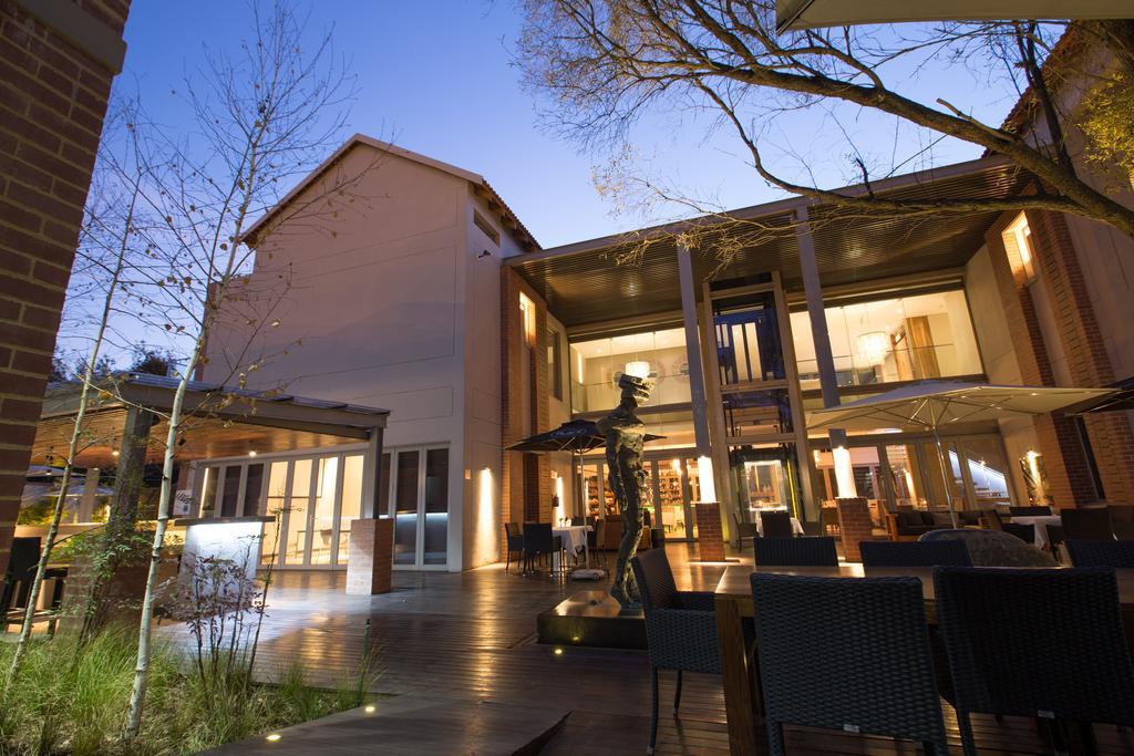 Menlyn Boutique Hotel Pretoria-Noord Extérieur photo The residence of the ambassador of the United States to the Republic of Korea
