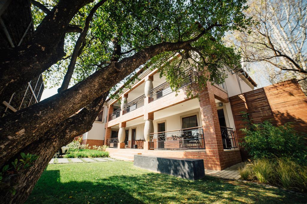Menlyn Boutique Hotel Pretoria-Noord Extérieur photo The house of the Rector of the University of La Plata