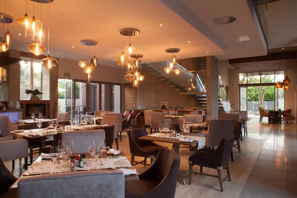 Menlyn Boutique Hotel Pretoria-Noord Extérieur photo The interior of the restaurant